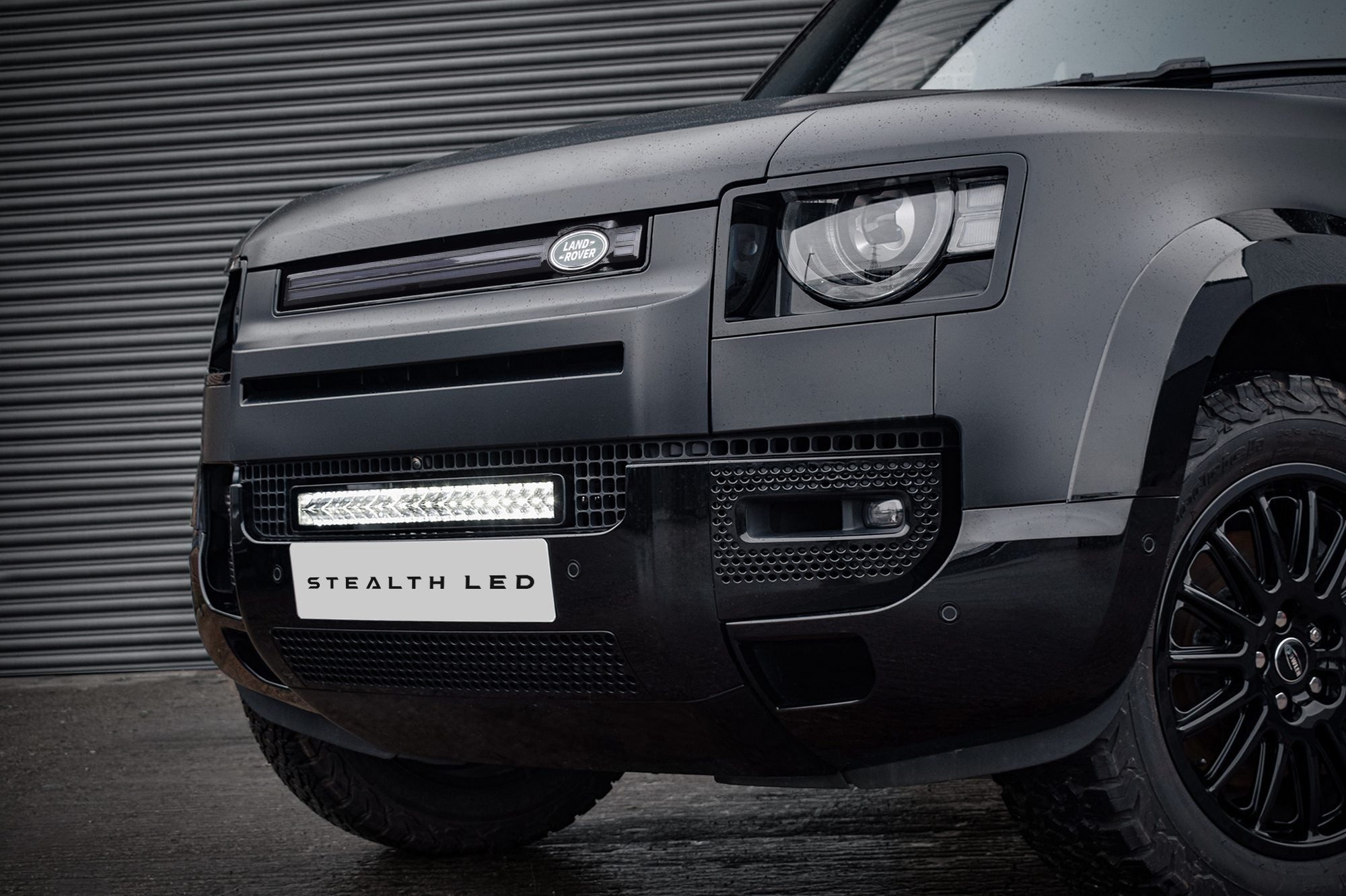 Land Rover Defender L663 2020+ Spyder Stealth 21-inch LED External Integration Grille Kit